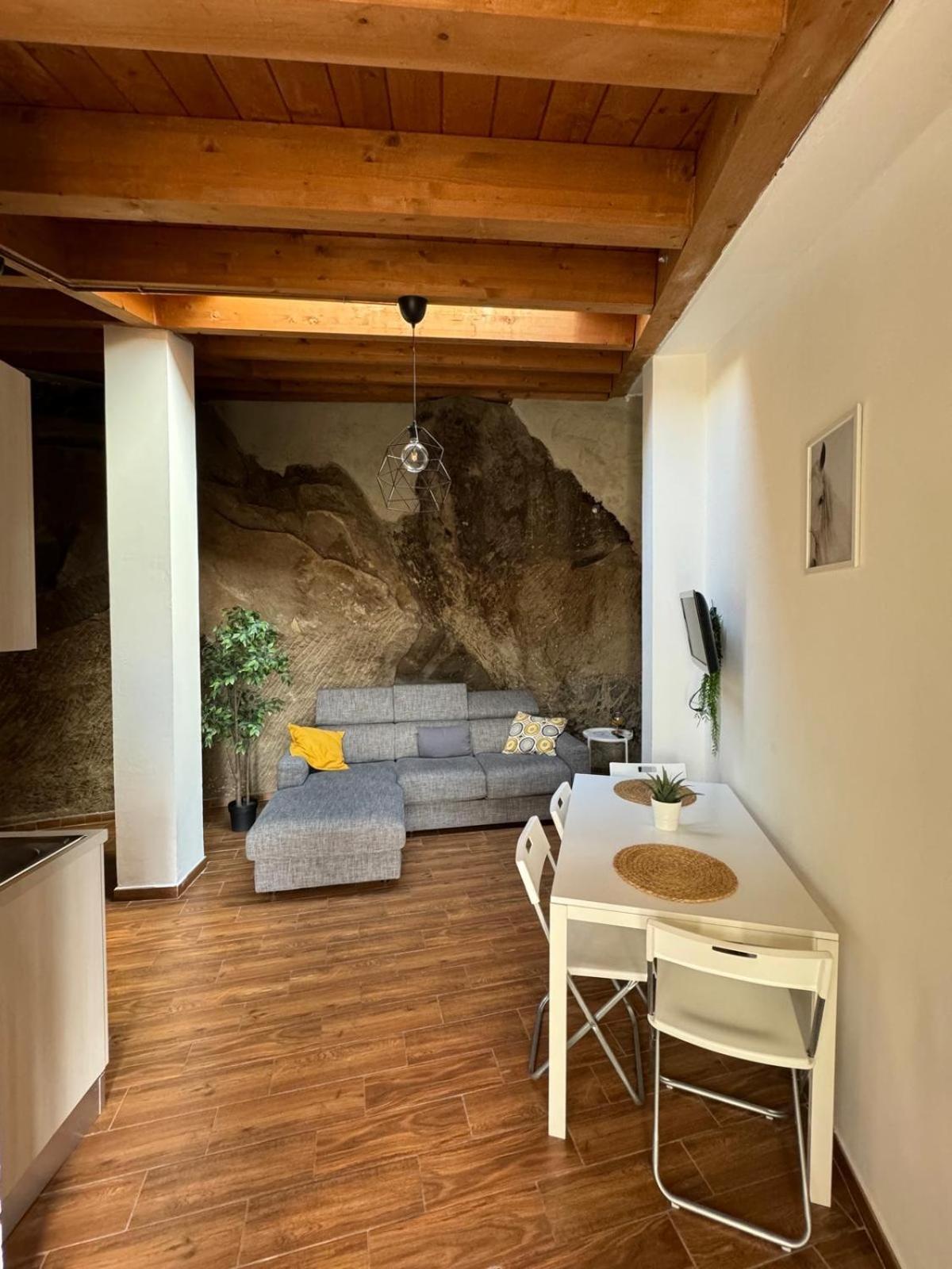 La Pietra Gialla Pietrapertosa Extérieur photo