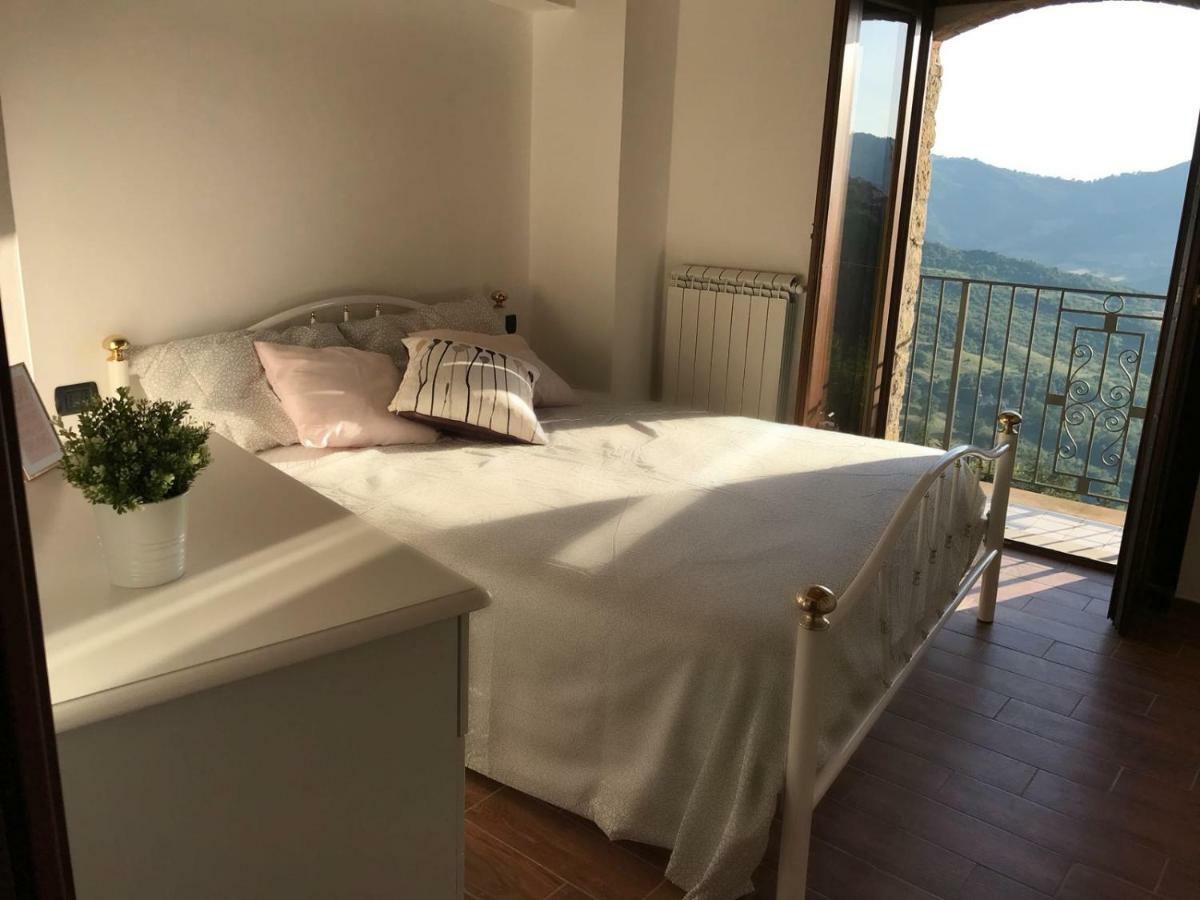 La Pietra Gialla Pietrapertosa Extérieur photo